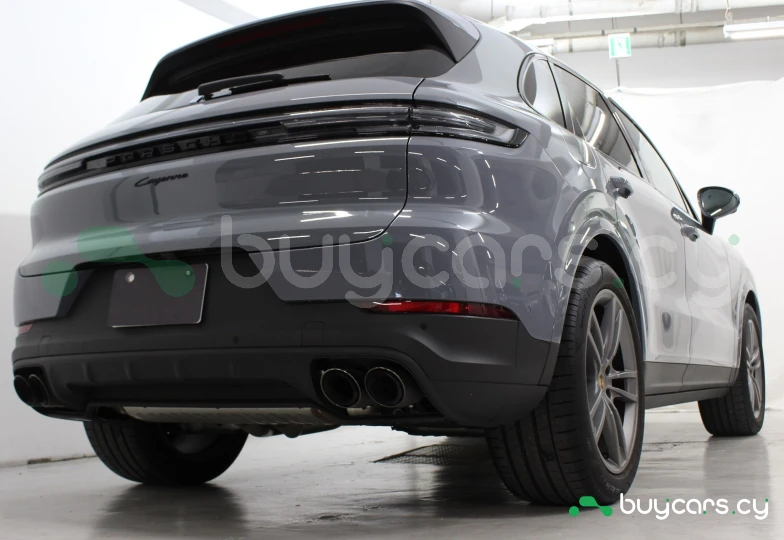 Porsche Cayenne Синий