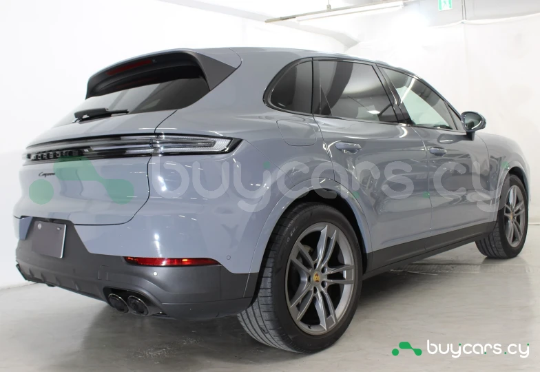 Porsche Cayenne Синий