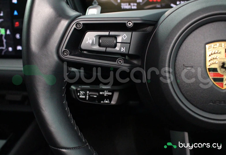 Porsche Cayenne Синий