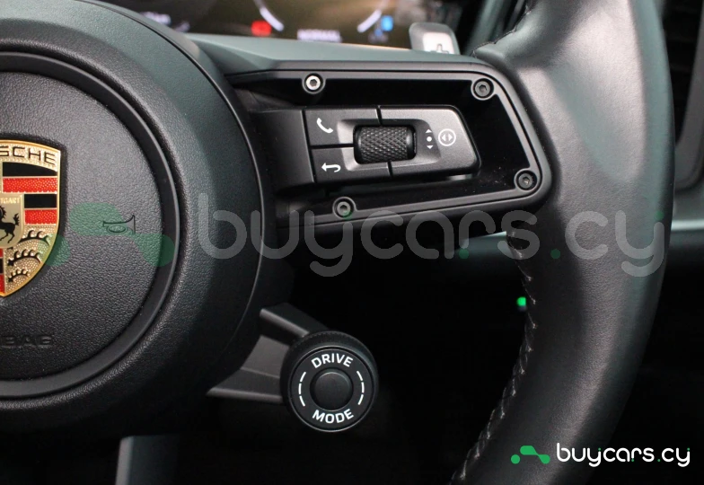 Porsche Cayenne Синий