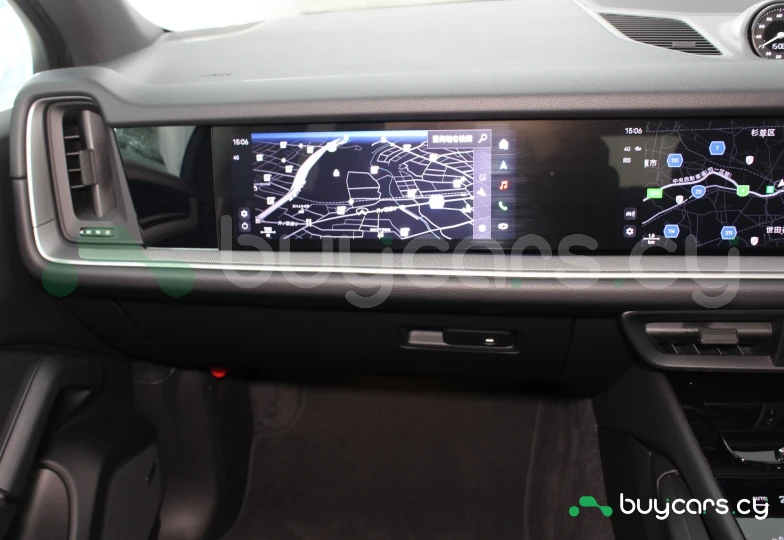 Porsche Cayenne Синий