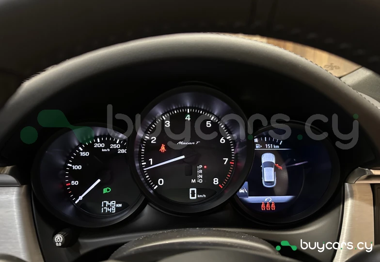 Porsche Macan Черный