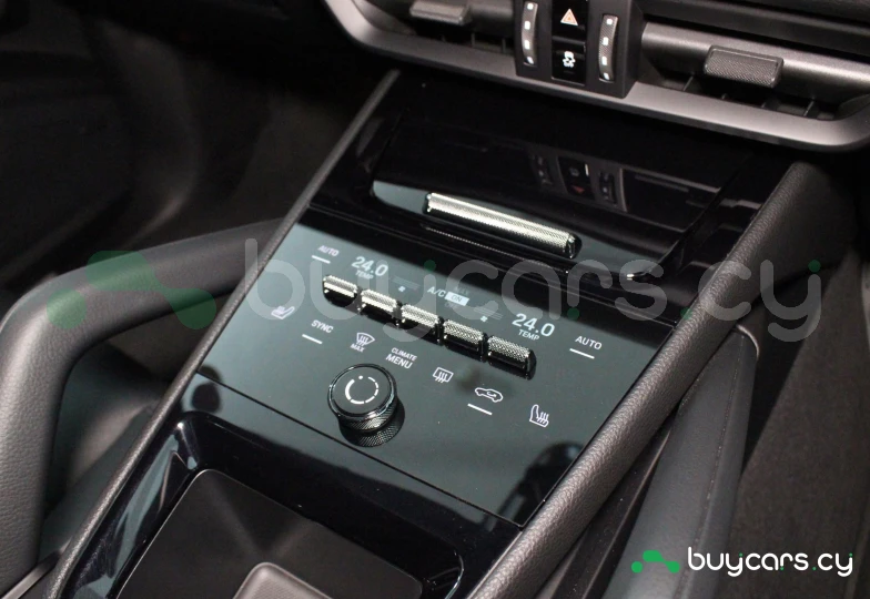 Porsche Cayenne Синий