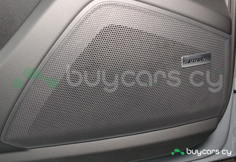 Porsche Cayenne Синий