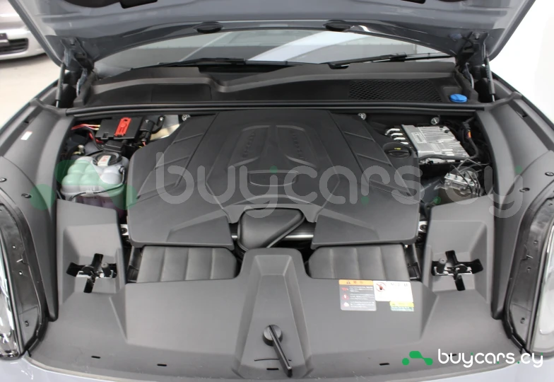 Porsche Cayenne Синий