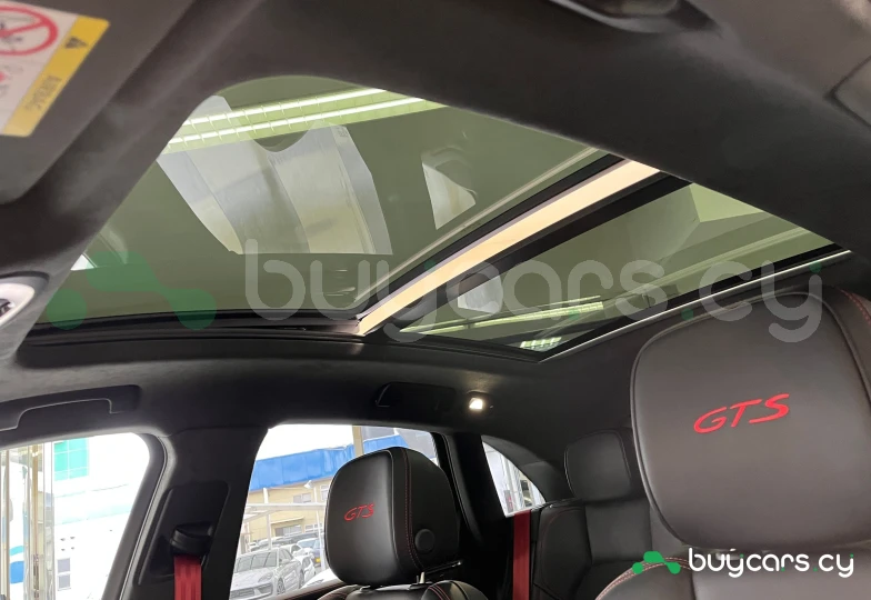 Porsche Macan Белый