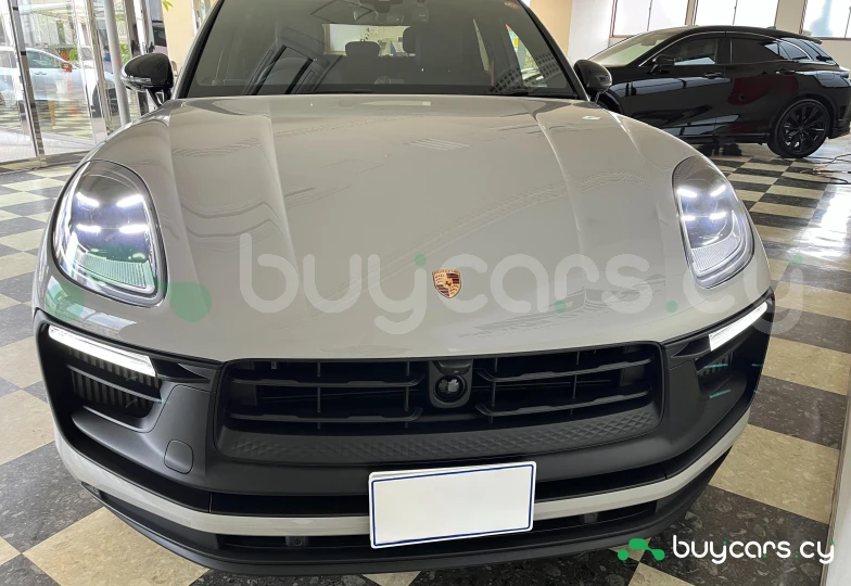 Porsche Macan Белый