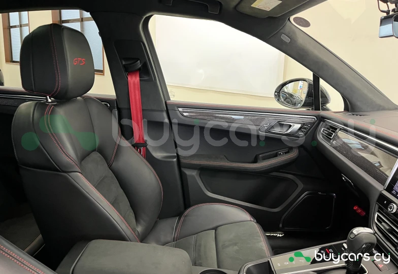 Porsche Macan Белый