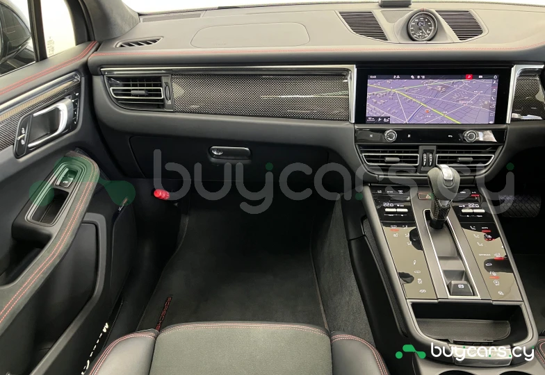 Porsche Macan Белый