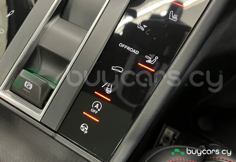 Porsche Macan Белый