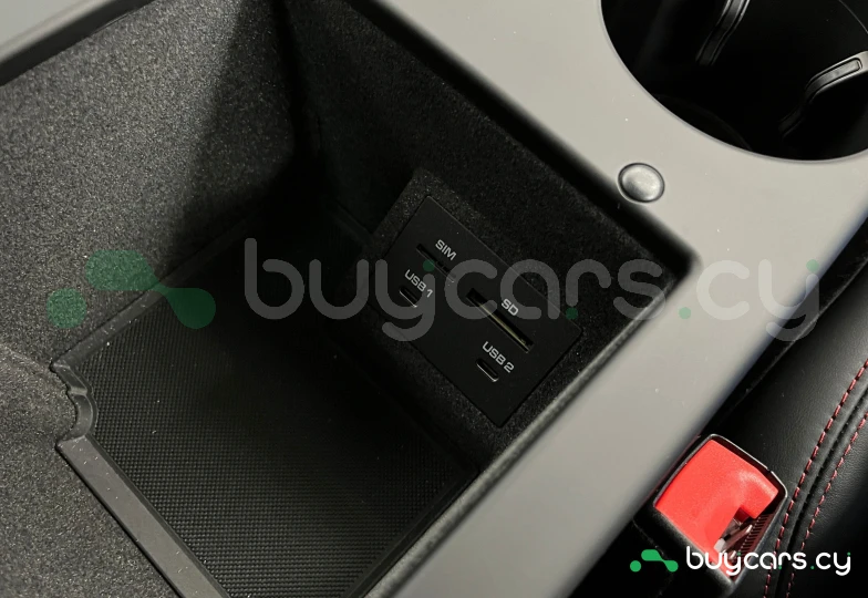 Porsche Macan Белый