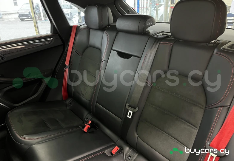 Porsche Macan Белый