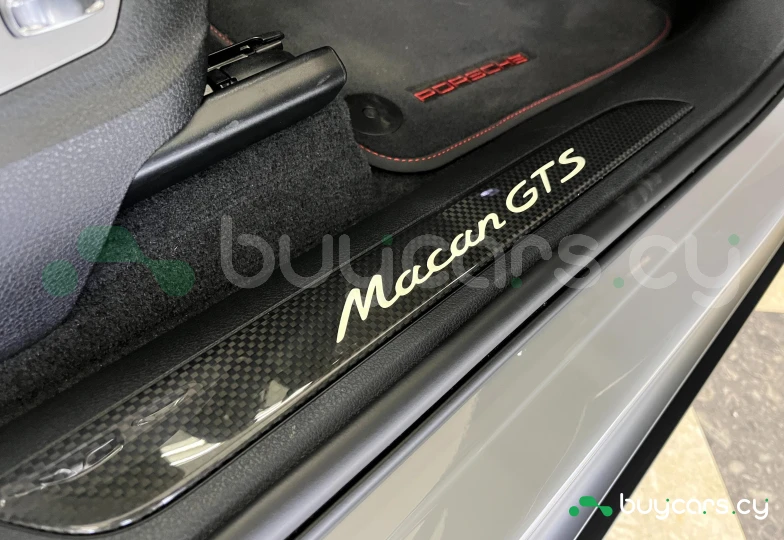 Porsche Macan Белый