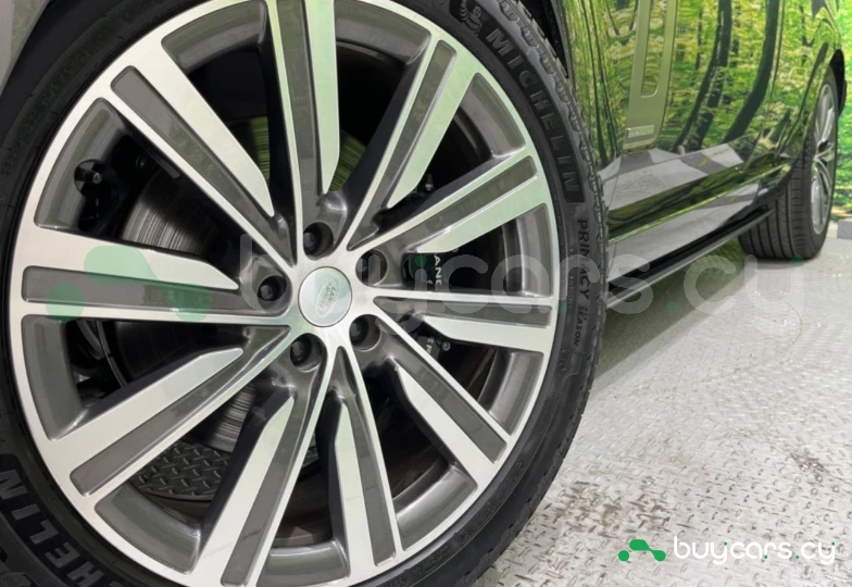 Land Rover Range Rover Серый