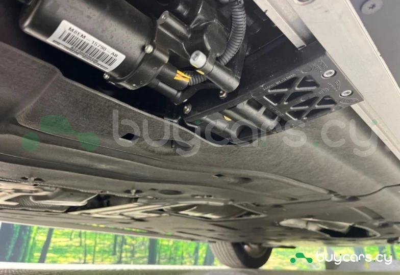 Land Rover Range Rover Серый