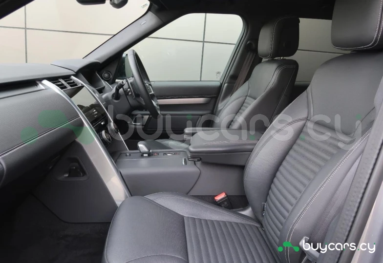 Land Rover Discovery Серый