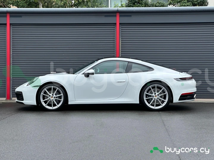 Porsche 911 Белый