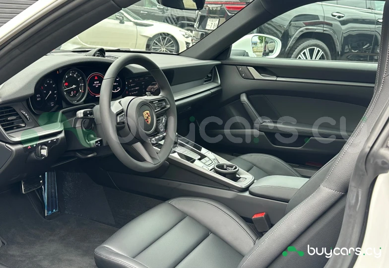 Porsche 911 Белый