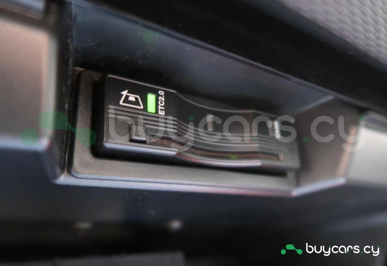 Land Rover Discovery Серый