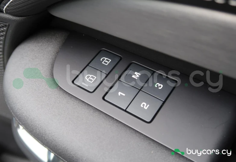 Land Rover Discovery Серый