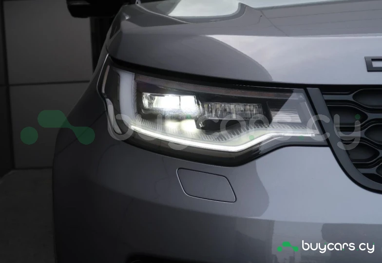 Land Rover Discovery Серый