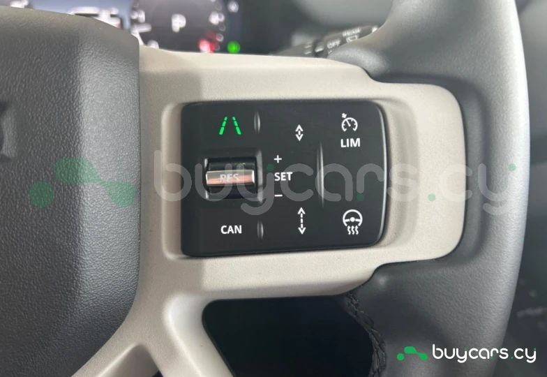 Land Rover Defender Black