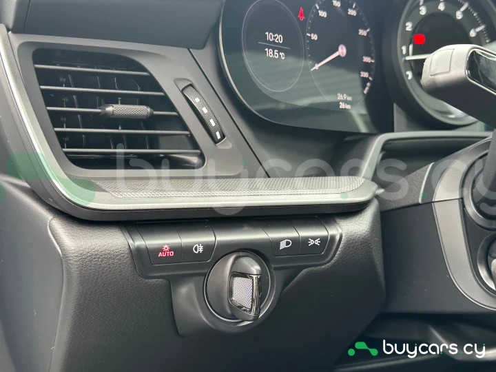 Porsche 911 Белый