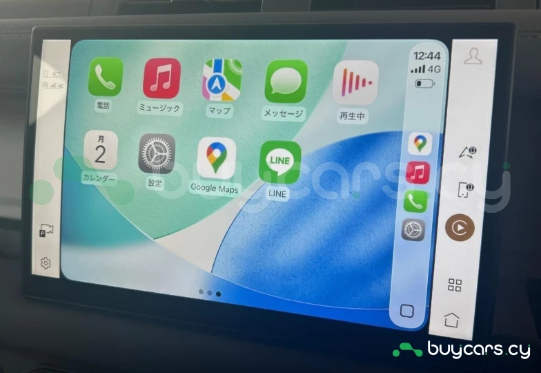 Land Rover Defender Black