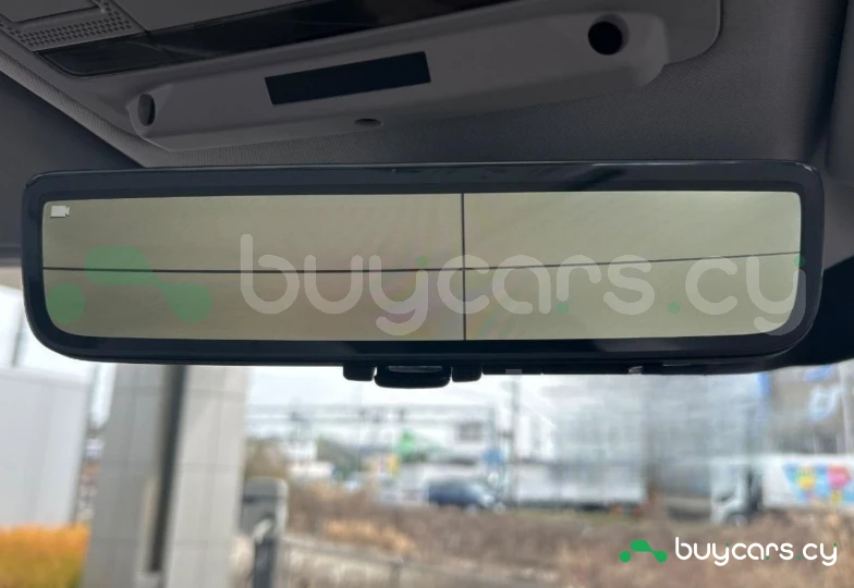 Land Rover Defender Black