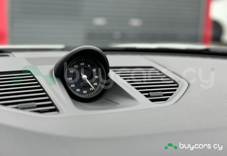 Porsche 911 Белый