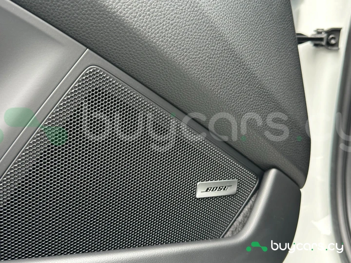 Porsche 911 Белый