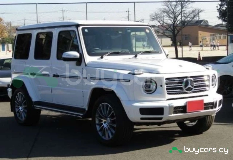 Mercedes G-class Белый