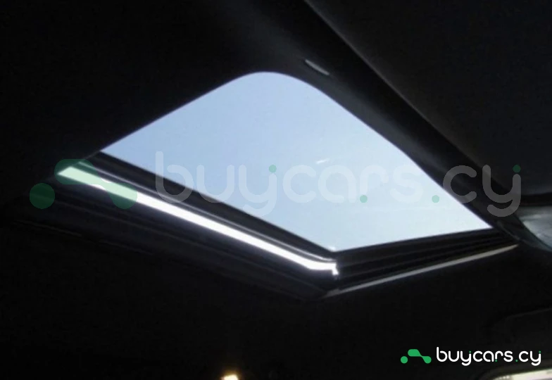 Mercedes G-class Белый