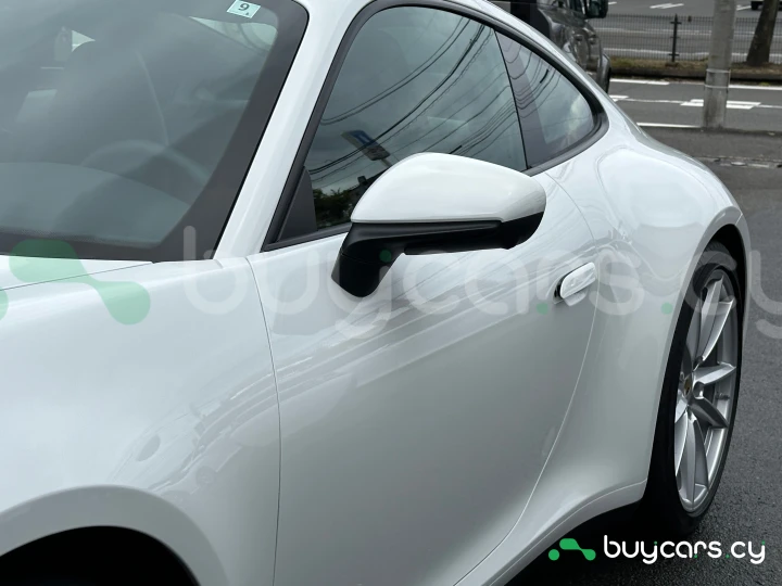 Porsche 911 Белый