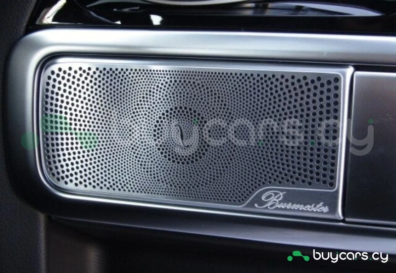 Mercedes G-class Белый