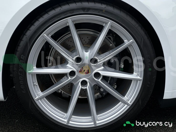 Porsche 911 Белый