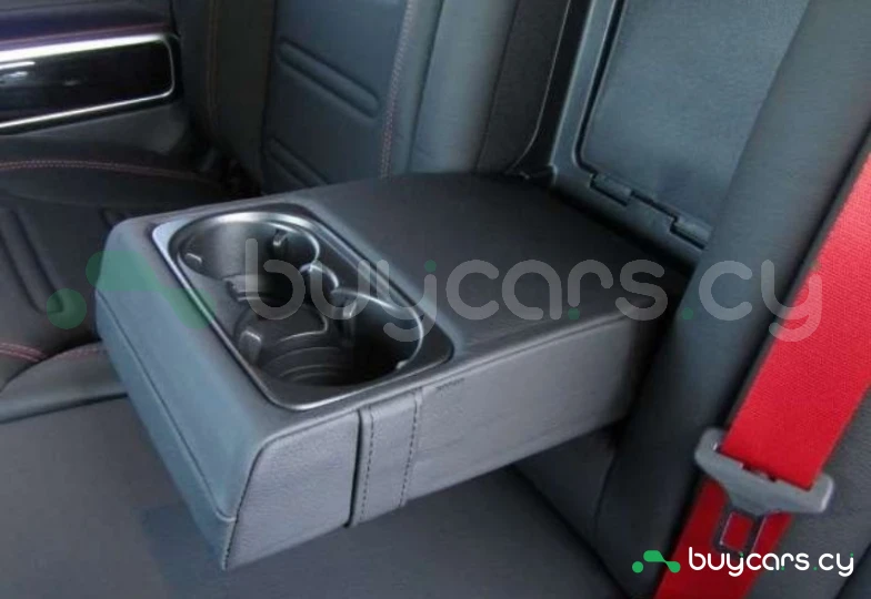 Mercedes G-class Белый