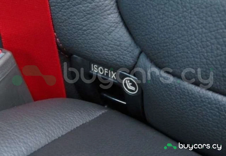 Mercedes G-class Белый