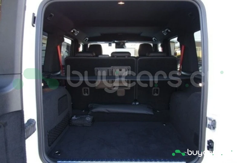 Mercedes G-class Белый