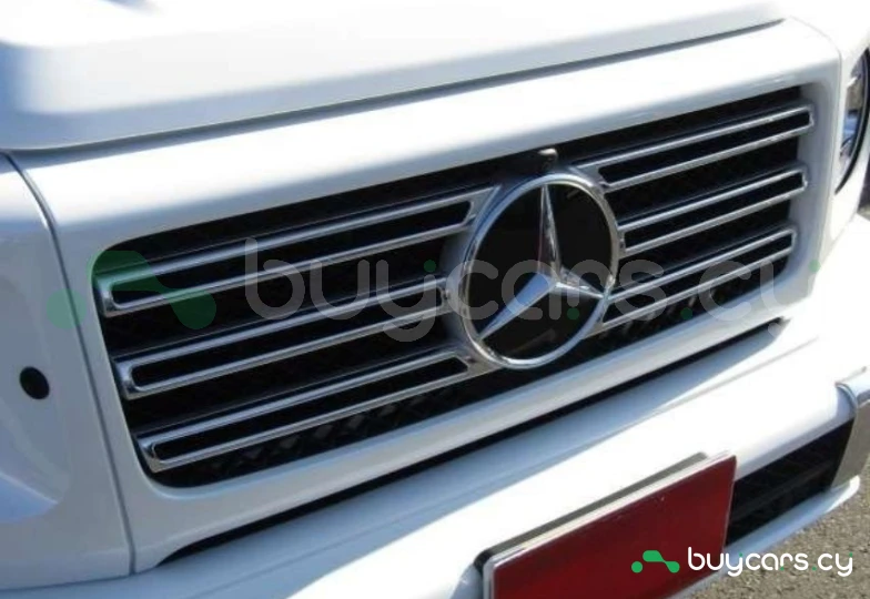 Mercedes G-class Белый