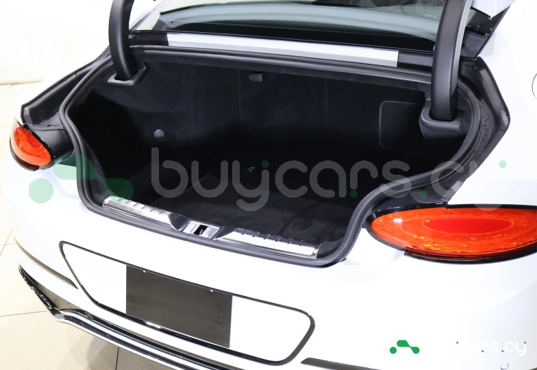 Bentley Continental GT White