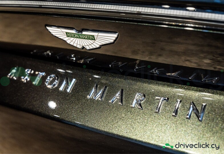 Aston Martin Vantage Зеленый
