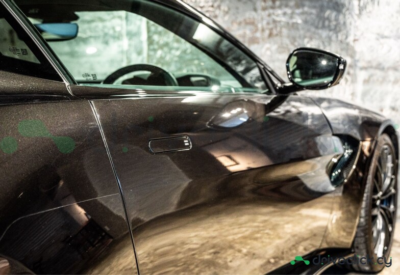 Aston Martin Vantage Зеленый