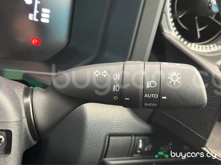 Toyota Land Cruiser 250 Белый