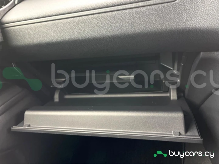 Toyota Land Cruiser 250 Белый