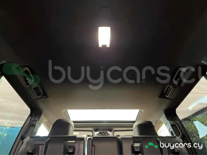 Toyota Land Cruiser 250 Белый