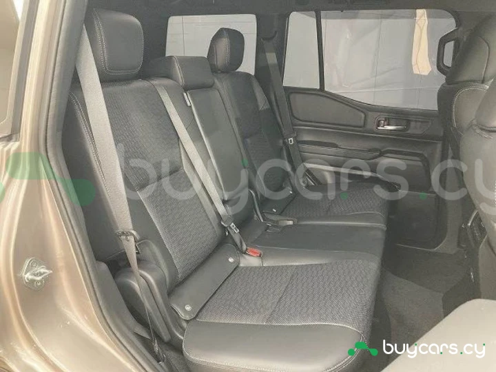 Toyota Land Cruiser 250 Коричневый