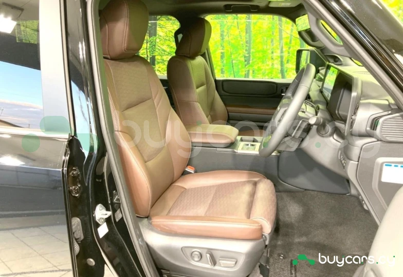 Toyota Land Cruiser Черный