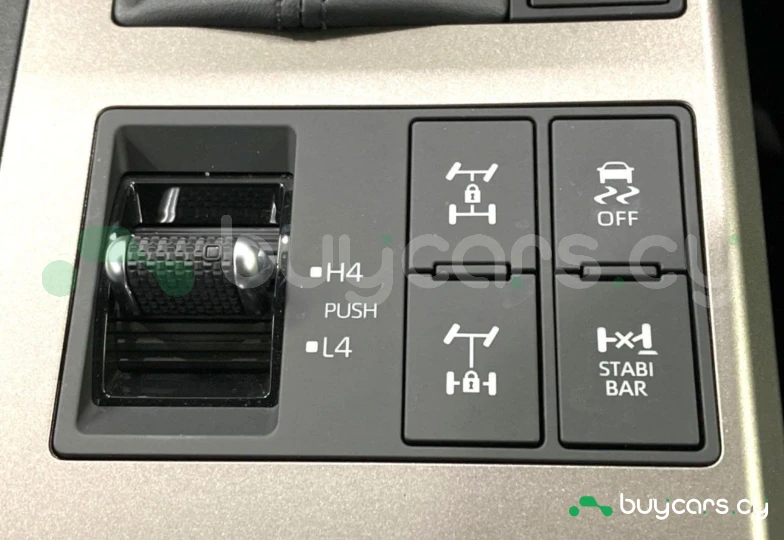 Toyota Land Cruiser Черный