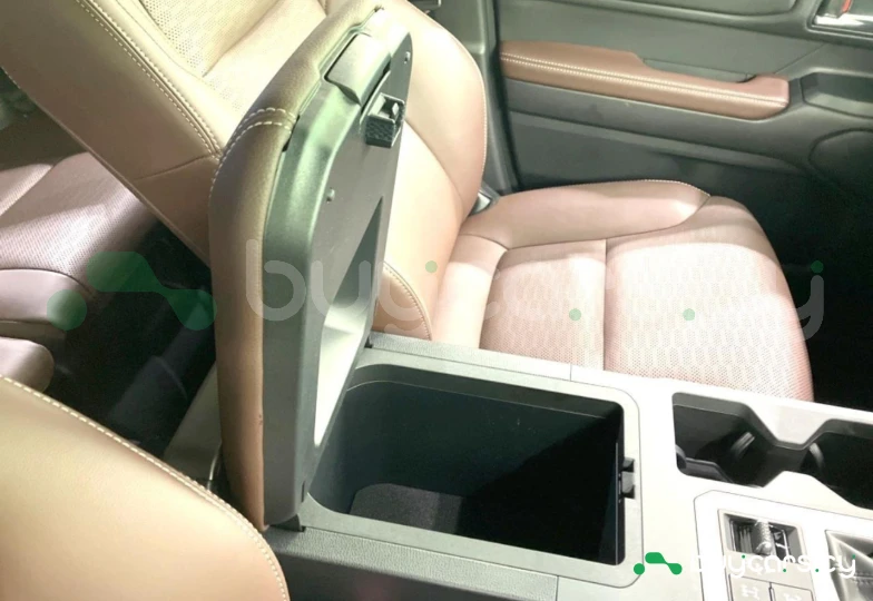 Toyota Land Cruiser Черный